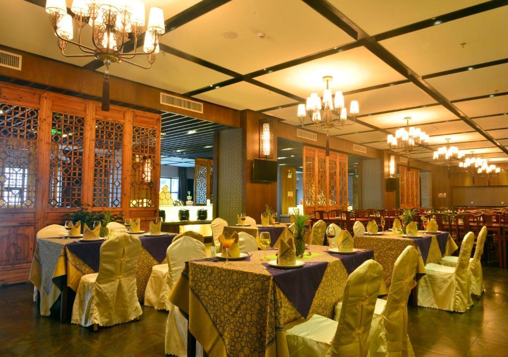 Barry Boutique Hotel Саня Екстериор снимка